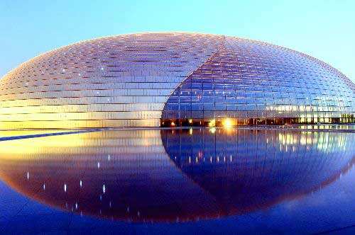 球墨鑄鐵井蓋一般分為圓形和方形。